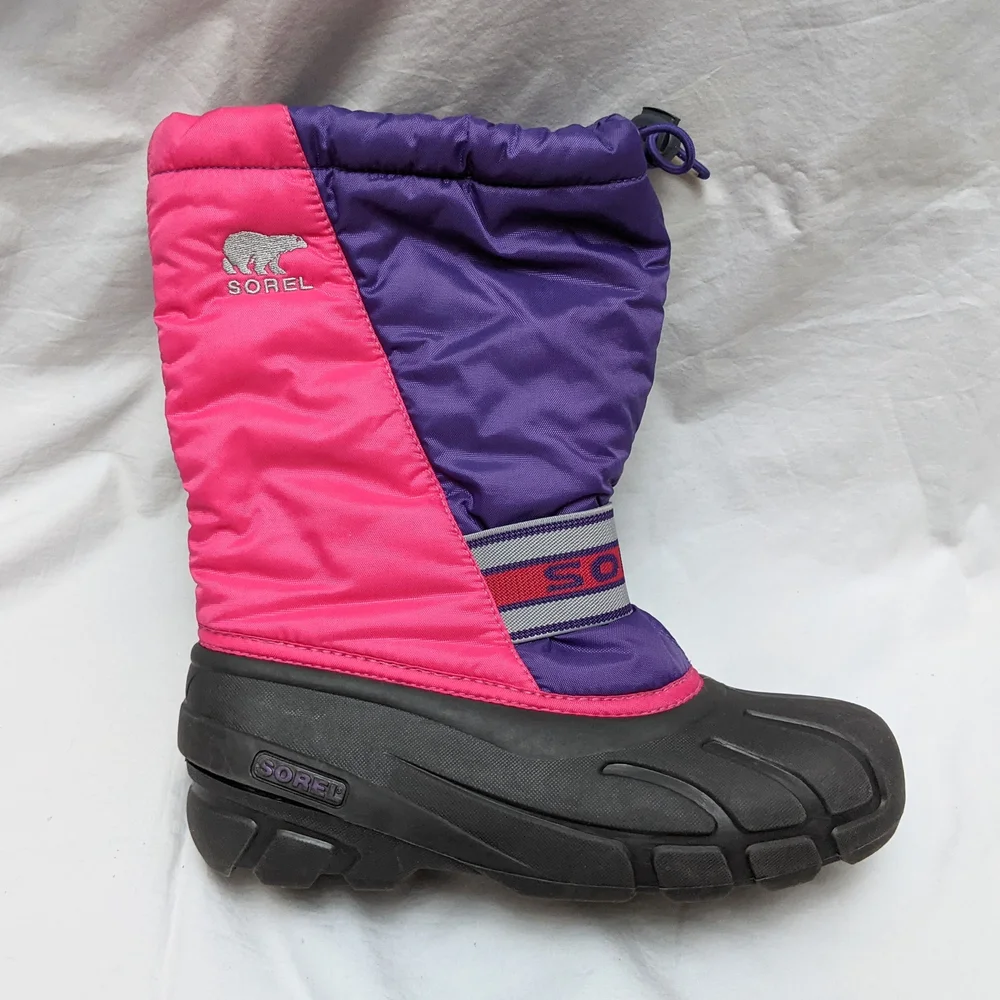 Sorel Girls Insulated Snow Boots Size 6